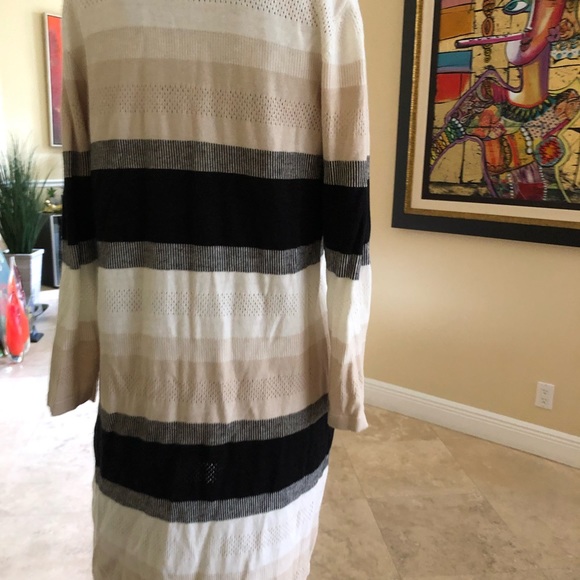 Block Style Sweater/Cardigan - Picture 3 of 7